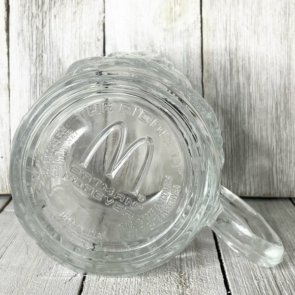McDONALD’S x BATMAN FOREVER Vintage The Riddler Collectible Glass Mug - Picture 6 of 6